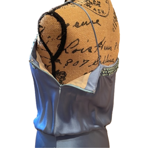 Dress - Picture 5 of 11